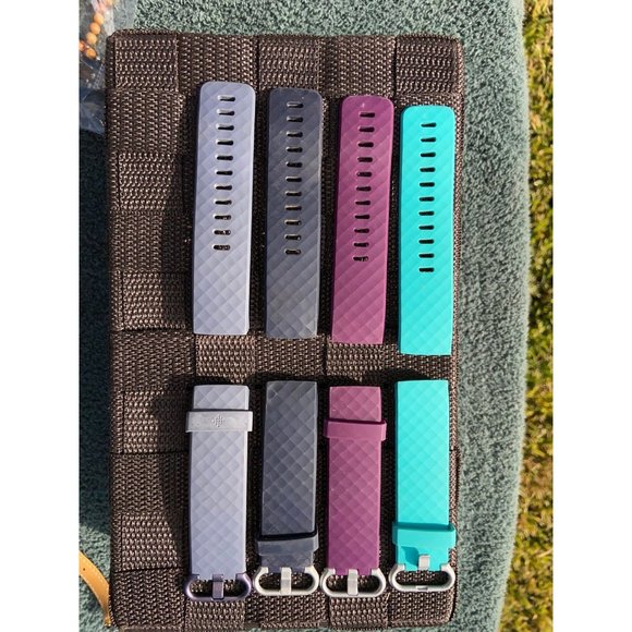 Fitbit Charge 3 Silicone Bands Set of 4 - Picture 7 of 7